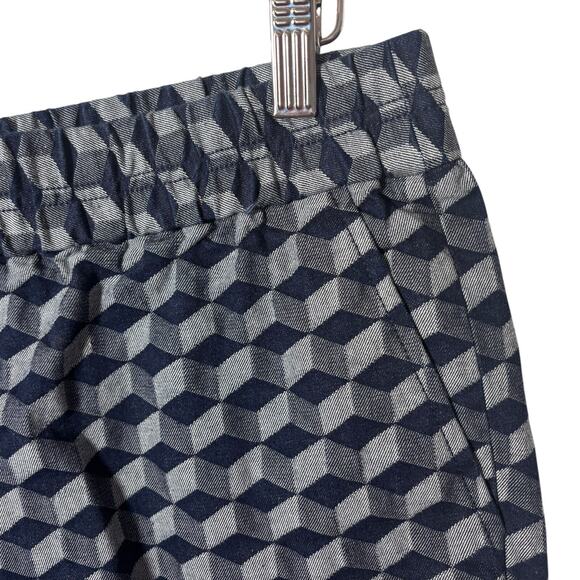 J. Crew 3" Boardwalk Shorts Blue Geometric Elastic Waist Pull On Style Sz 4 - Picture 3 of 5
